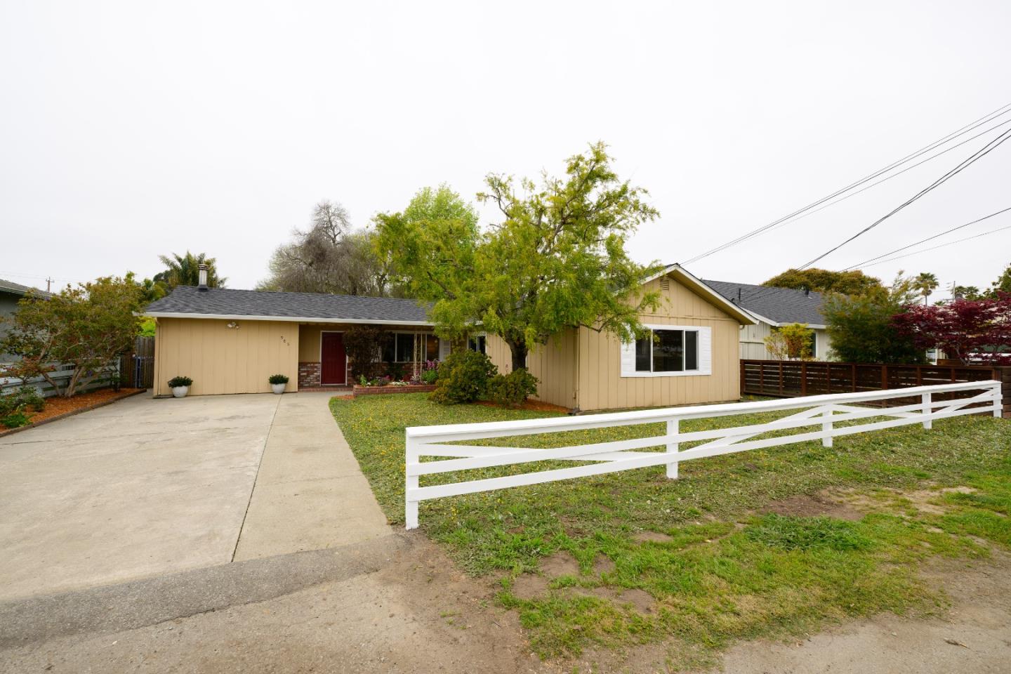 Detail Gallery Image 90 of 95 For 985 32nd Ave, Santa Cruz,  CA 95062 - 3 Beds | 3/1 Baths