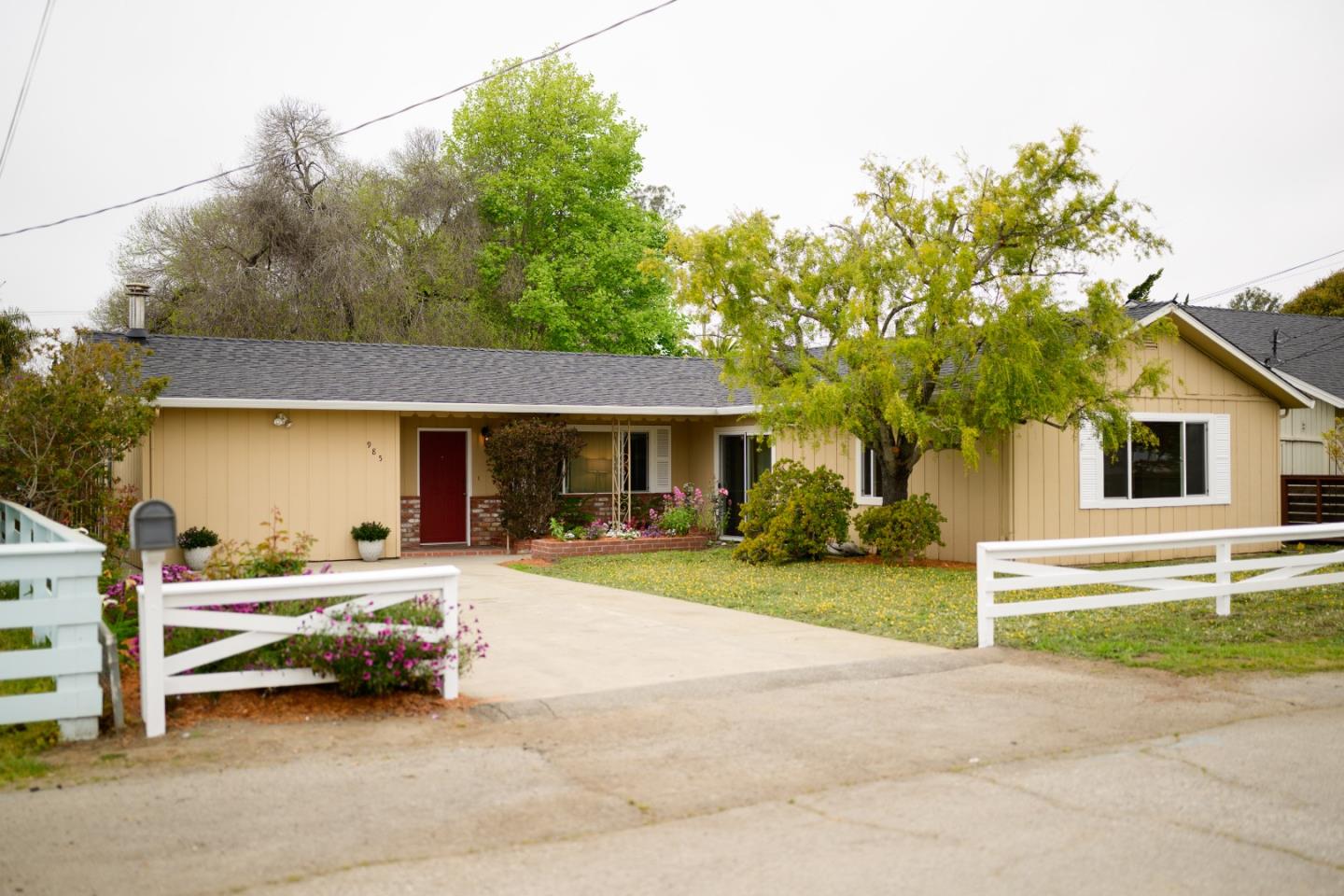 Detail Gallery Image 92 of 95 For 985 32nd Ave, Santa Cruz,  CA 95062 - 3 Beds | 3/1 Baths