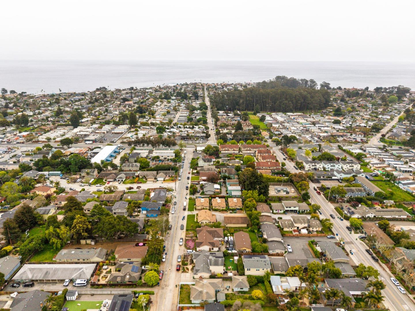 Detail Gallery Image 94 of 95 For 985 32nd Ave, Santa Cruz,  CA 95062 - 3 Beds | 3/1 Baths