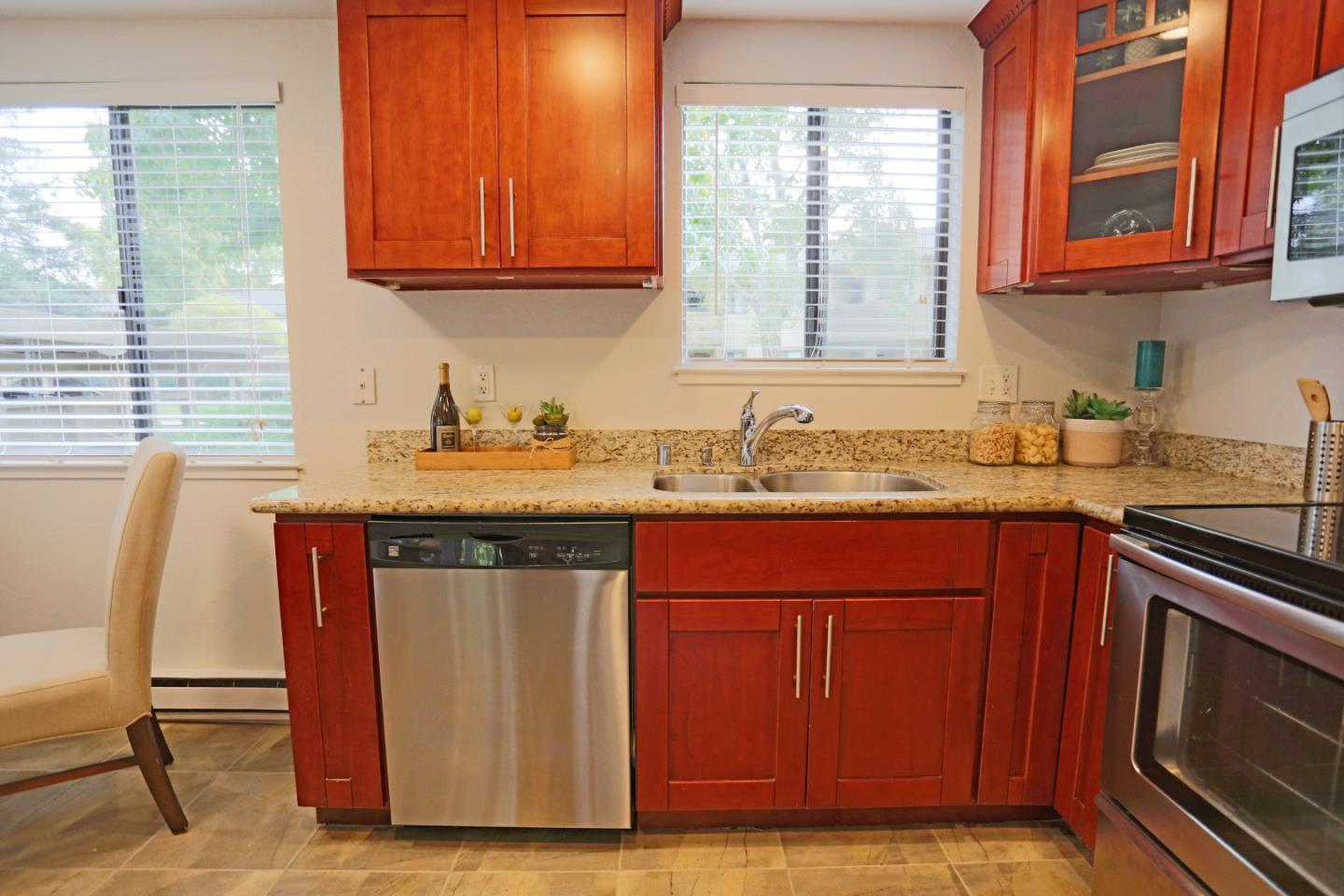 Detail Gallery Image 5 of 50 For 1107 N Abbott Ave, Milpitas,  CA 95035 - 3 Beds | 2 Baths