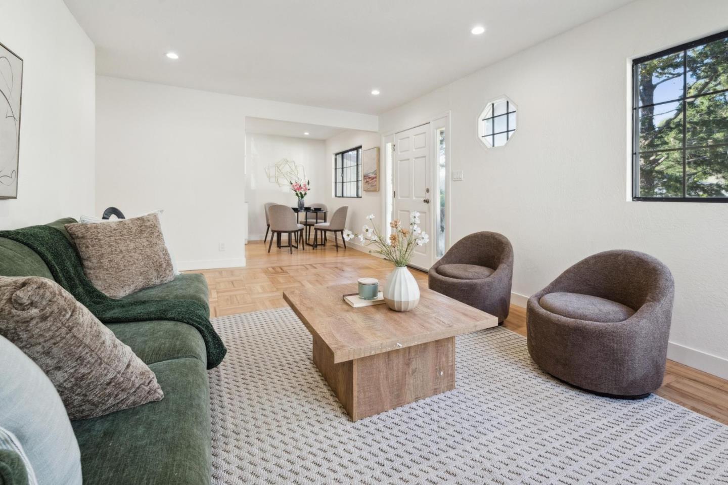 Detail Gallery Image 2 of 25 For 264 Berendos Ave, Pacifica,  CA 94044 - 3 Beds | 2 Baths