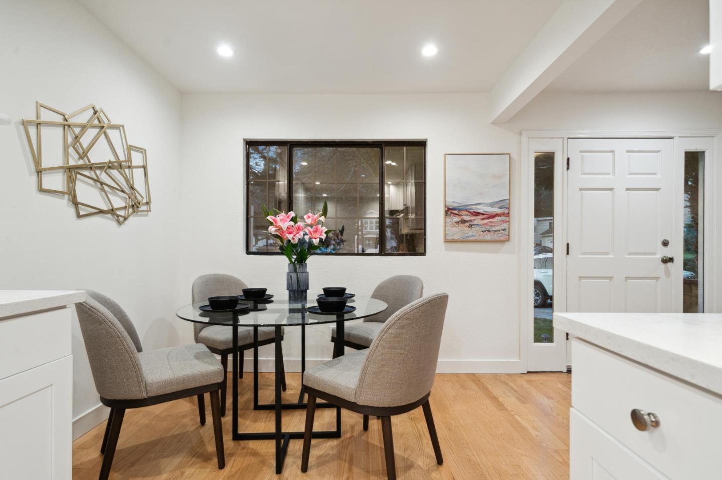 Detail Gallery Image 5 of 25 For 264 Berendos Ave, Pacifica,  CA 94044 - 3 Beds | 2 Baths