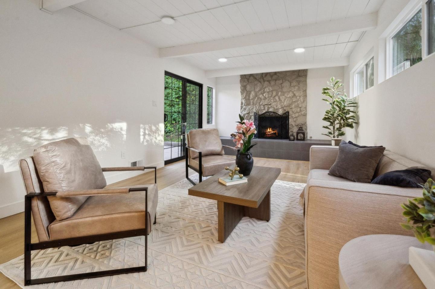 Detail Gallery Image 8 of 25 For 264 Berendos Ave, Pacifica,  CA 94044 - 3 Beds | 2 Baths