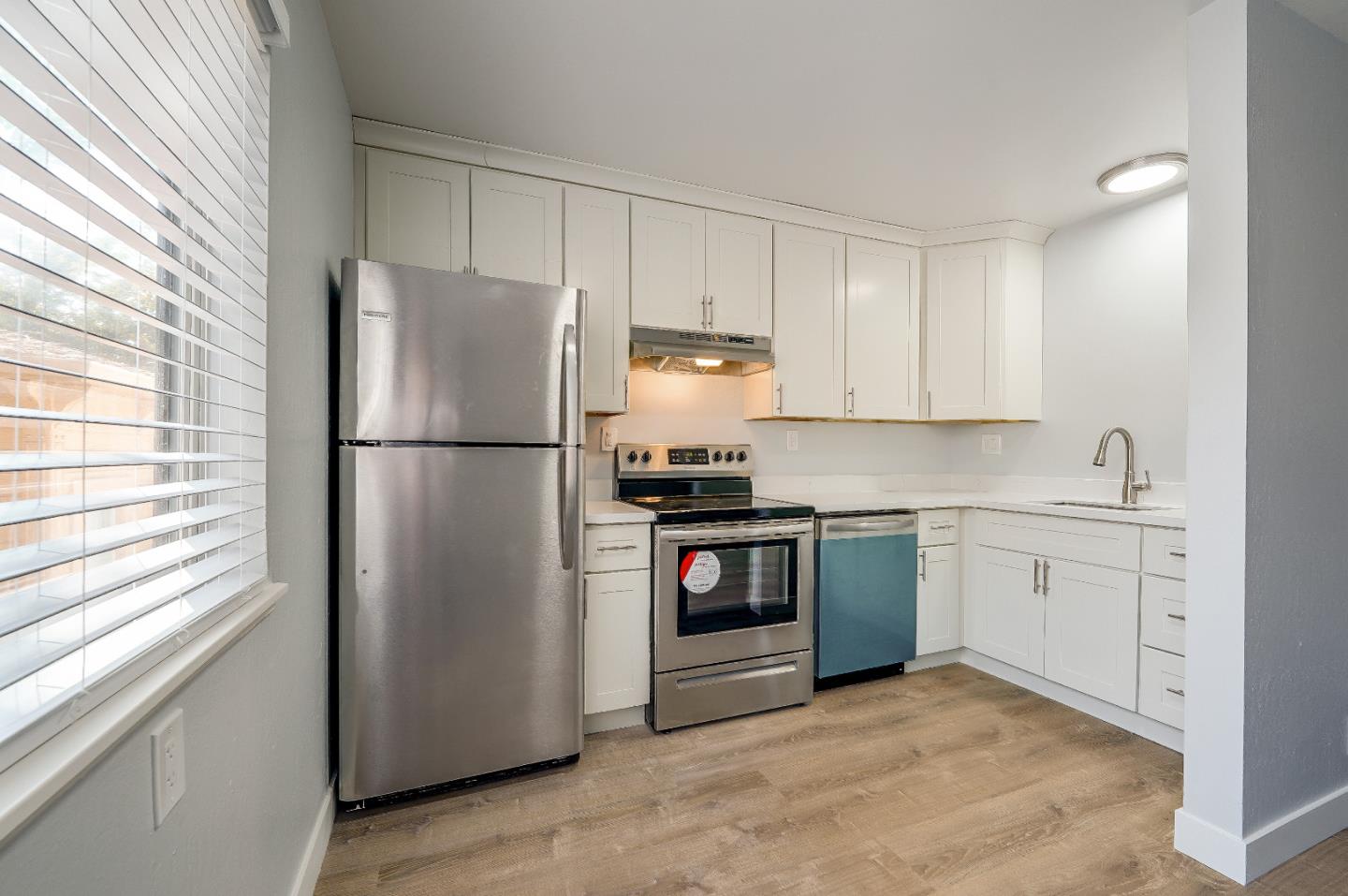 Detail Gallery Image 7 of 14 For 508 S 11th St, San Jose,  CA 95112 - – Beds | – Baths