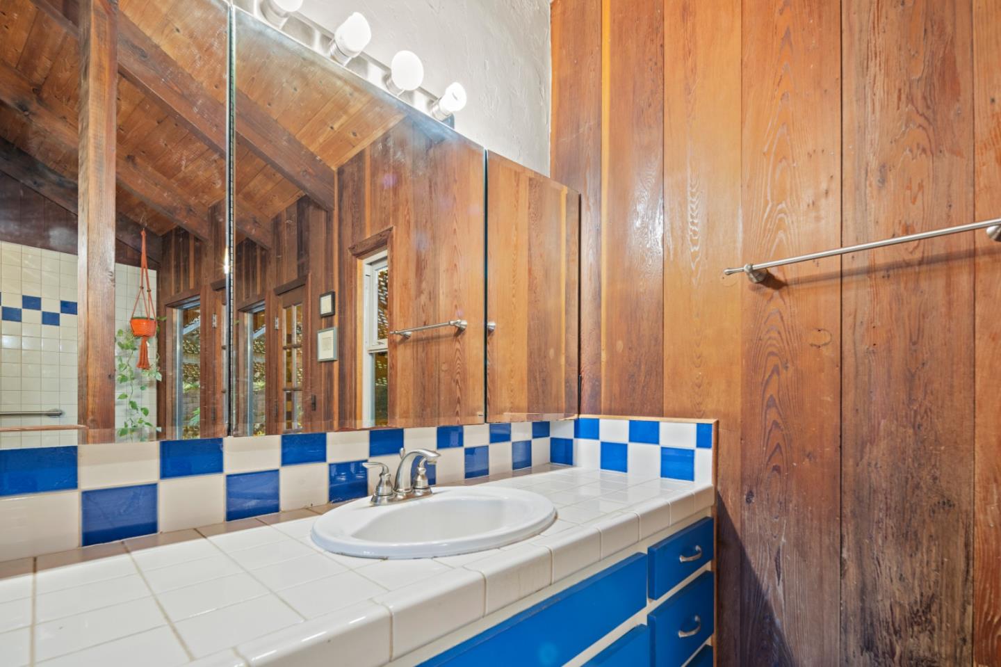 Detail Gallery Image 13 of 26 For 14310 Hitchcock Rd, Carmel Valley,  CA 93924 - 2 Beds | 2 Baths