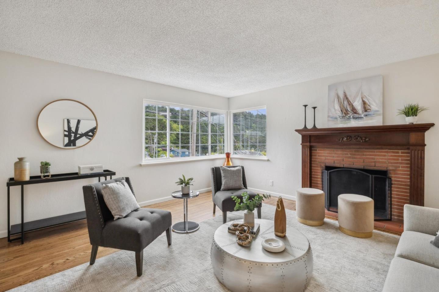 Detail Gallery Image 4 of 26 For 719 Moana Way, Pacifica,  CA 94044 - 3 Beds | 2 Baths