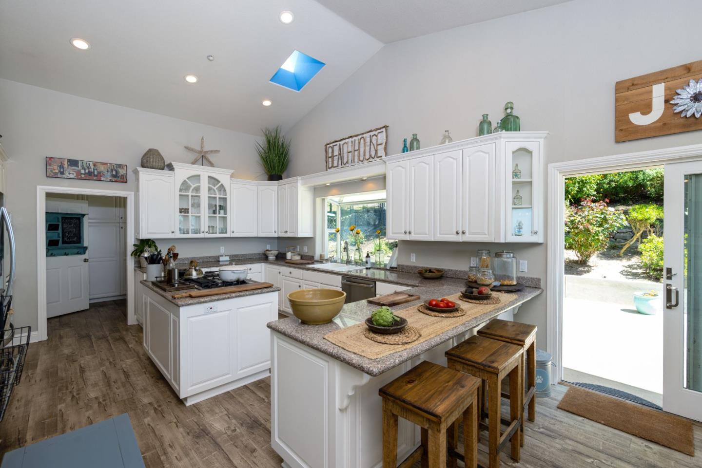 Detail Gallery Image 15 of 46 For 600 San Juan Pass, Watsonville,  CA 95076 - 4 Beds | 3 Baths