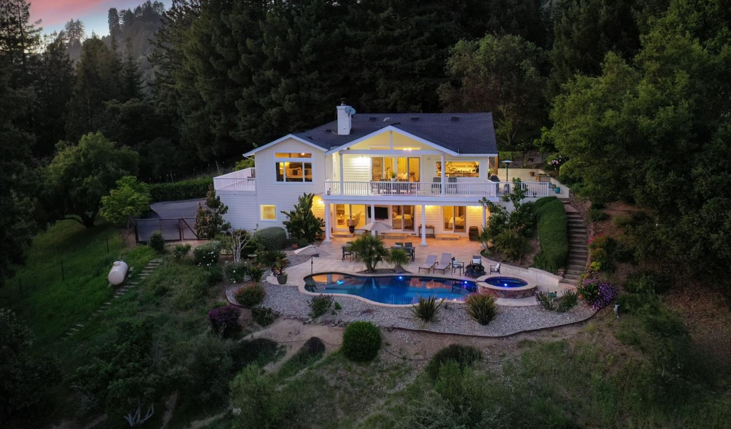 Detail Gallery Image 2 of 46 For 600 San Juan Pass, Watsonville,  CA 95076 - 4 Beds | 3 Baths