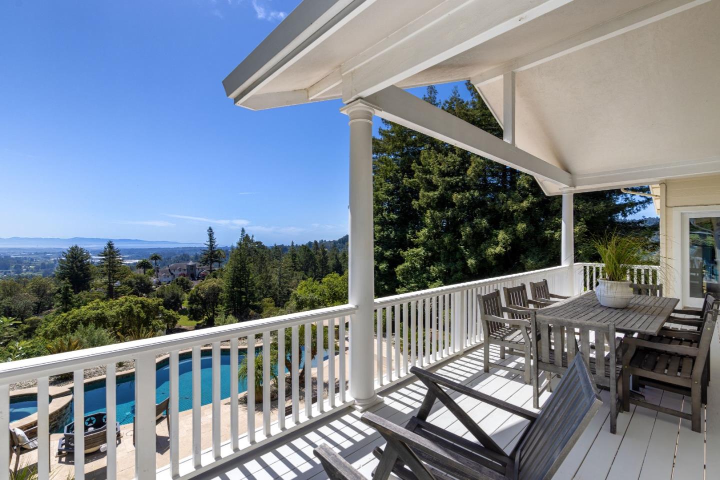 Detail Gallery Image 9 of 46 For 600 San Juan Pass, Watsonville,  CA 95076 - 4 Beds | 3 Baths