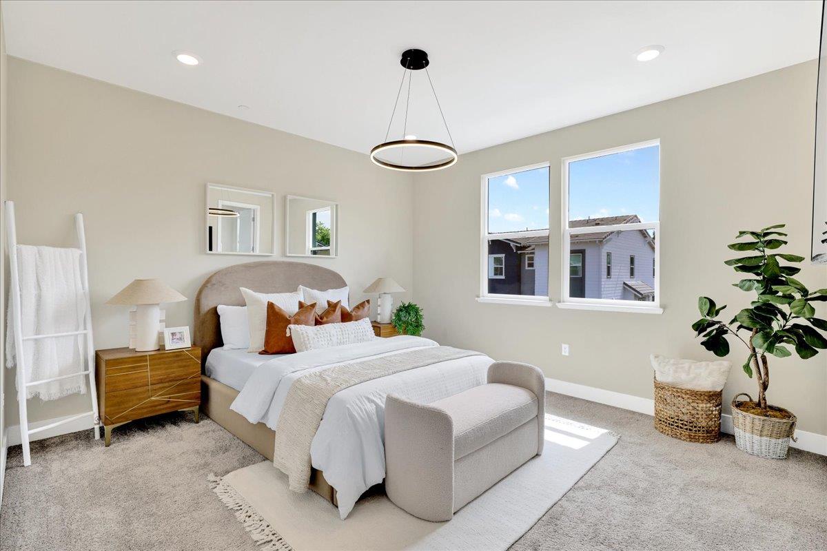Detail Gallery Image 32 of 69 For 122 Ranch Ln, Mountain View,  CA 94040 - 3 Beds | 3/1 Baths