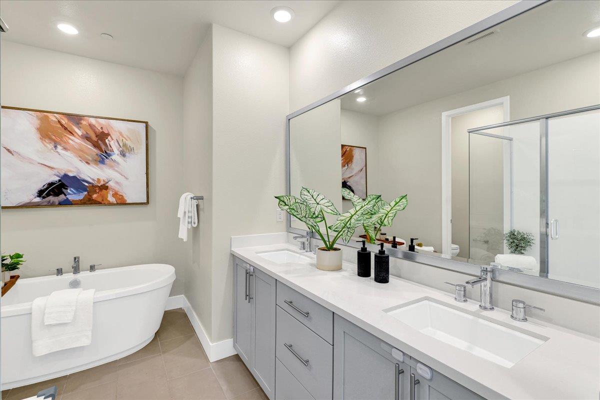 Detail Gallery Image 38 of 69 For 122 Ranch Ln, Mountain View,  CA 94040 - 3 Beds | 3/1 Baths