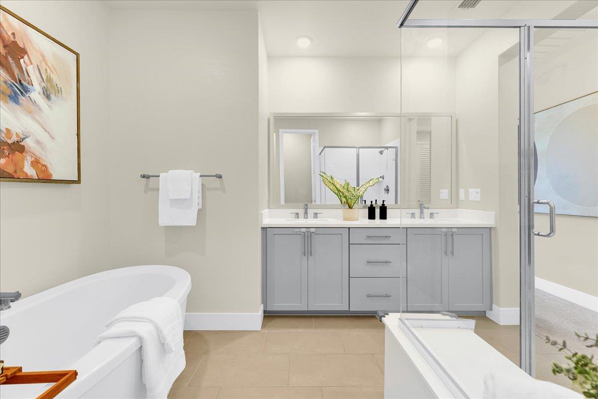 Detail Gallery Image 40 of 69 For 122 Ranch Ln, Mountain View,  CA 94040 - 3 Beds | 3/1 Baths
