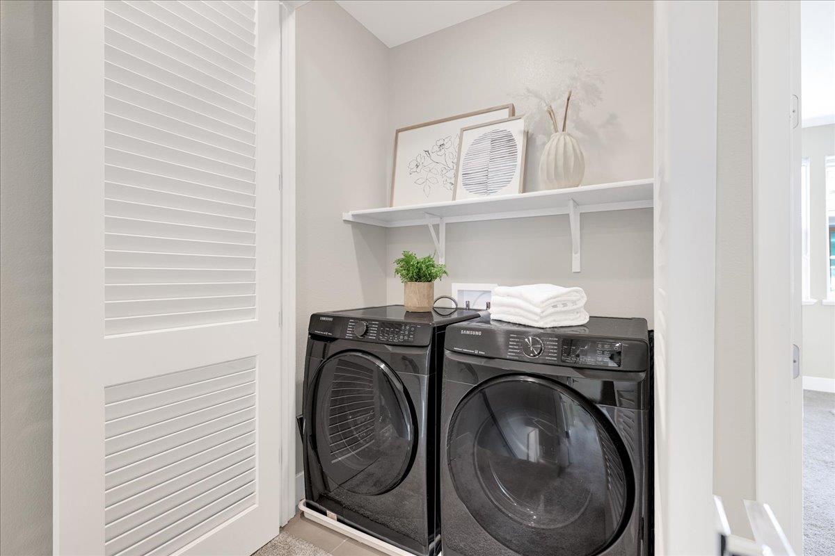 Detail Gallery Image 55 of 69 For 122 Ranch Ln, Mountain View,  CA 94040 - 3 Beds | 3/1 Baths