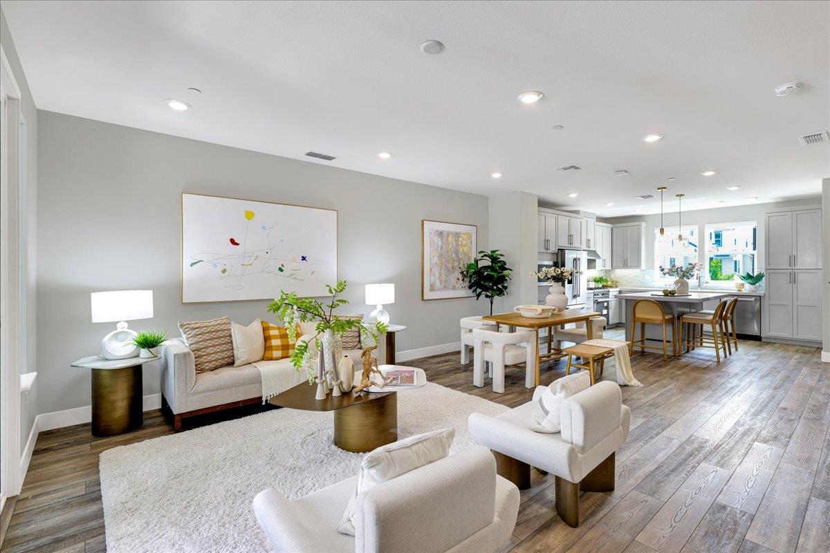 Detail Gallery Image 8 of 69 For 122 Ranch Ln, Mountain View,  CA 94040 - 3 Beds | 3/1 Baths