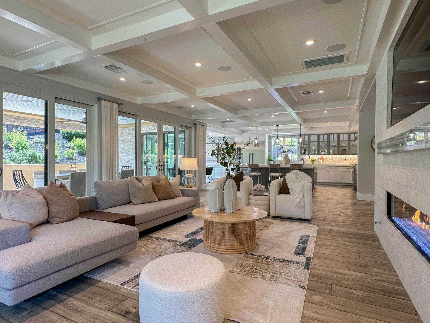 Detail Gallery Image 9 of 62 For 160 Prospect Ave, Los Gatos,  CA 95030 - 5 Beds | 4/1 Baths