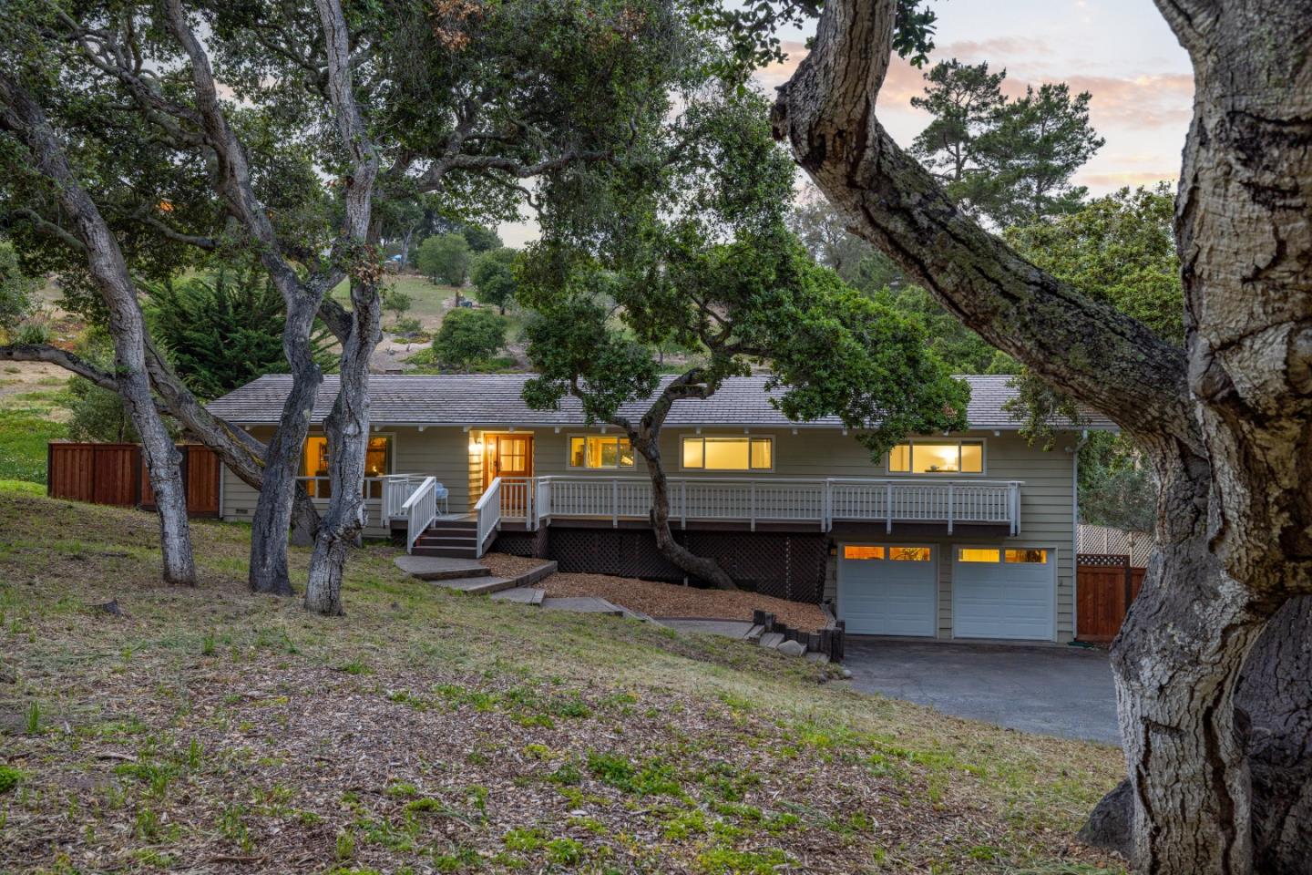 Detail Gallery Image 2 of 22 For 13525 Paseo Terrano, Salinas,  CA 93908 - 3 Beds | 2/1 Baths