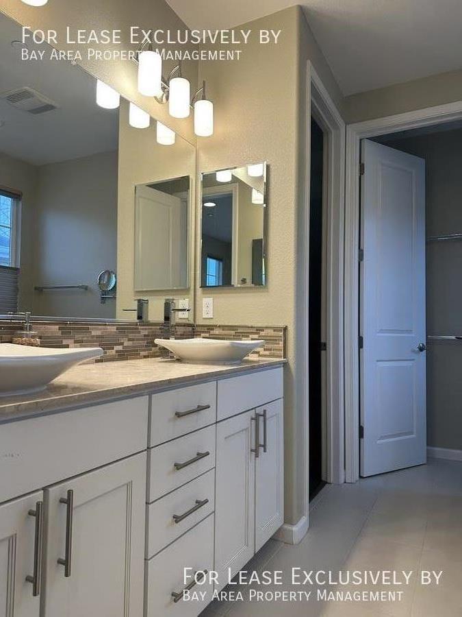 Detail Gallery Image 9 of 17 For 654 Sea Anchor Dr #2308,  Redwood City,  CA 94063 - 3 Beds | 2/1 Baths