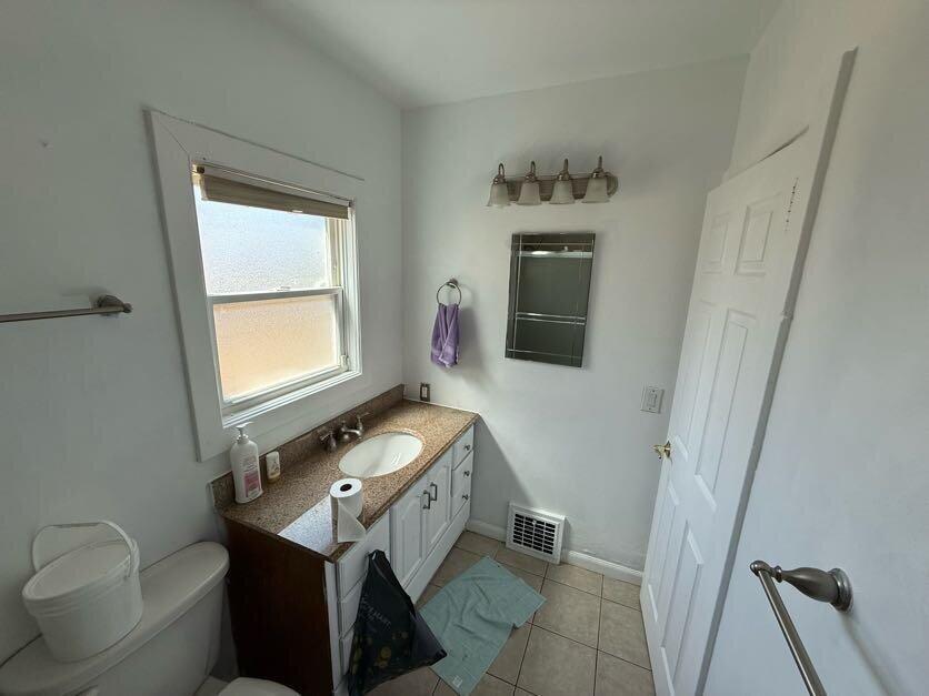 Detail Gallery Image 8 of 8 For 1459 Louisiana St, Vallejo,  CA 94590 - 2 Beds | 1 Baths