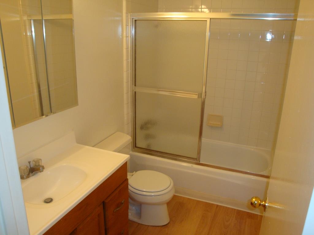 Detail Gallery Image 8 of 10 For 280 E Okeefe St, East Palo Alto,  CA 94303 - – Beds | – Baths