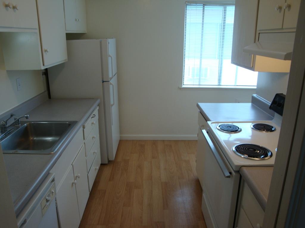 Detail Gallery Image 9 of 10 For 280 E Okeefe St, East Palo Alto,  CA 94303 - – Beds | – Baths