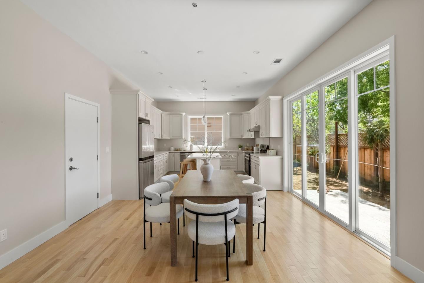 Detail Gallery Image 12 of 31 For 1325 Elam Ave, Campbell,  CA 95008 - 4 Beds | 3/1 Baths