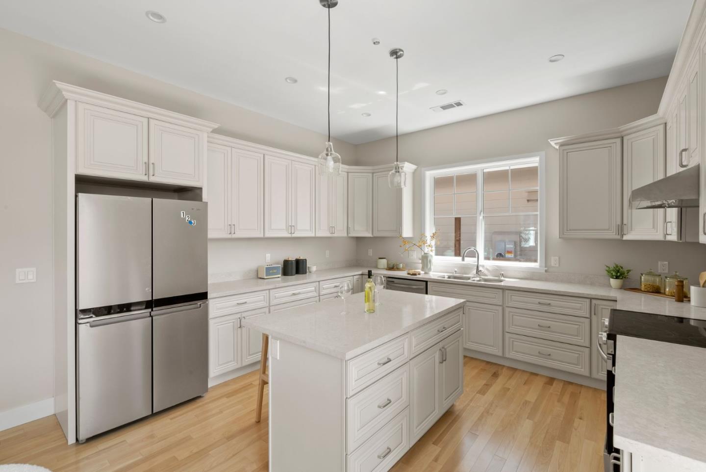 Detail Gallery Image 16 of 31 For 1325 Elam Ave, Campbell,  CA 95008 - 4 Beds | 3/1 Baths