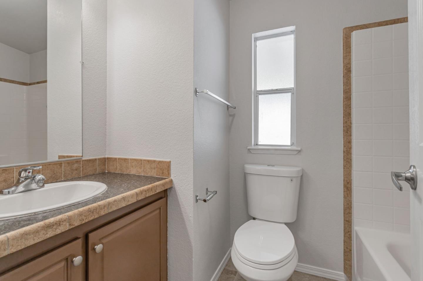 Detail Gallery Image 5 of 15 For 789 Green Valley #118,  Watsonville,  CA 95076 - 3 Beds | 2 Baths