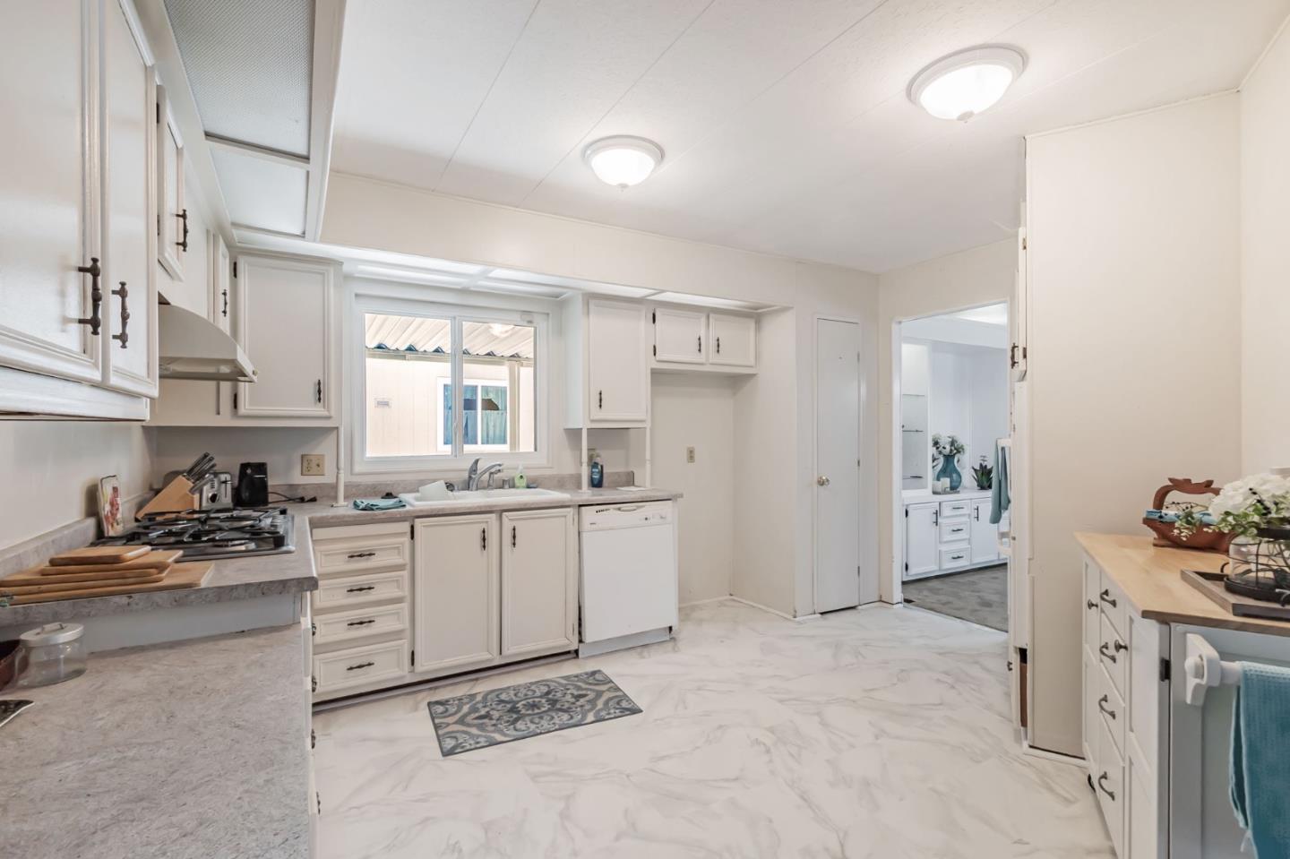 Detail Gallery Image 14 of 30 For 2815 Moss Hollow Dr #2815,  San Jose,  CA 95121 - 2 Beds | 2 Baths