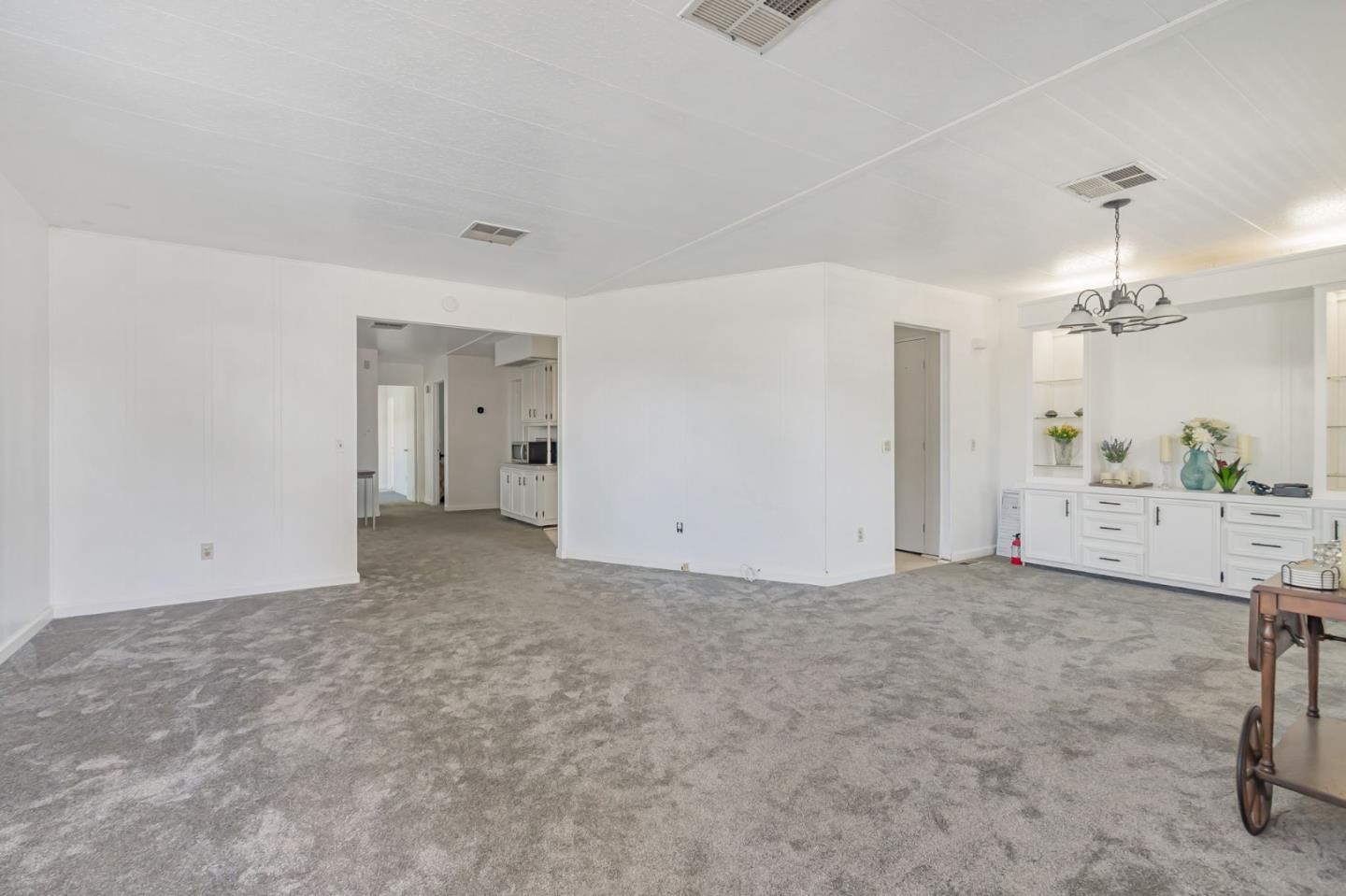 Detail Gallery Image 8 of 30 For 2815 Moss Hollow Dr #2815,  San Jose,  CA 95121 - 2 Beds | 2 Baths