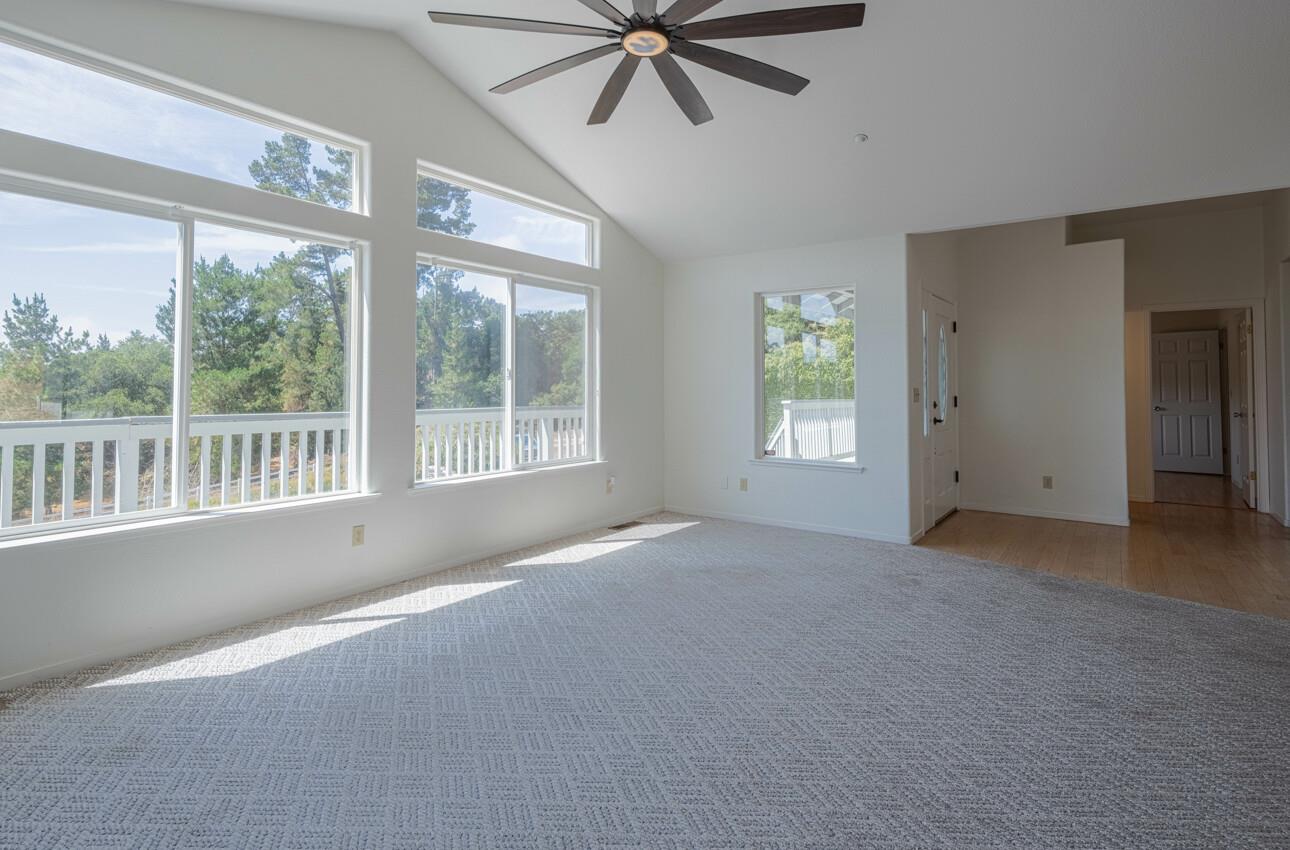 Detail Gallery Image 17 of 75 For 8505 Holly Hill Dr, Salinas,  CA 93907 - 3 Beds | 2/2 Baths