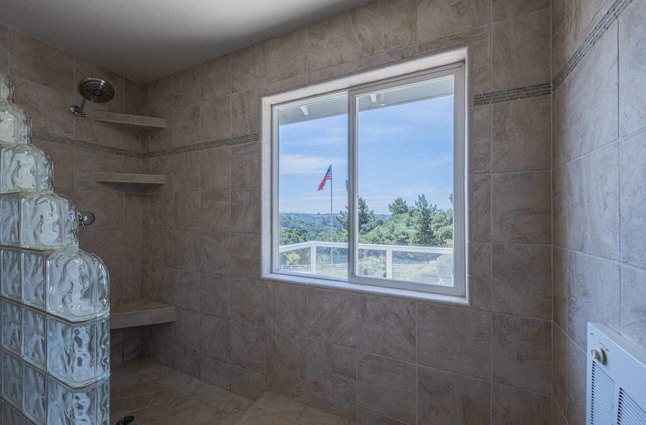 Detail Gallery Image 42 of 75 For 8505 Holly Hill Dr, Salinas,  CA 93907 - 3 Beds | 2/2 Baths