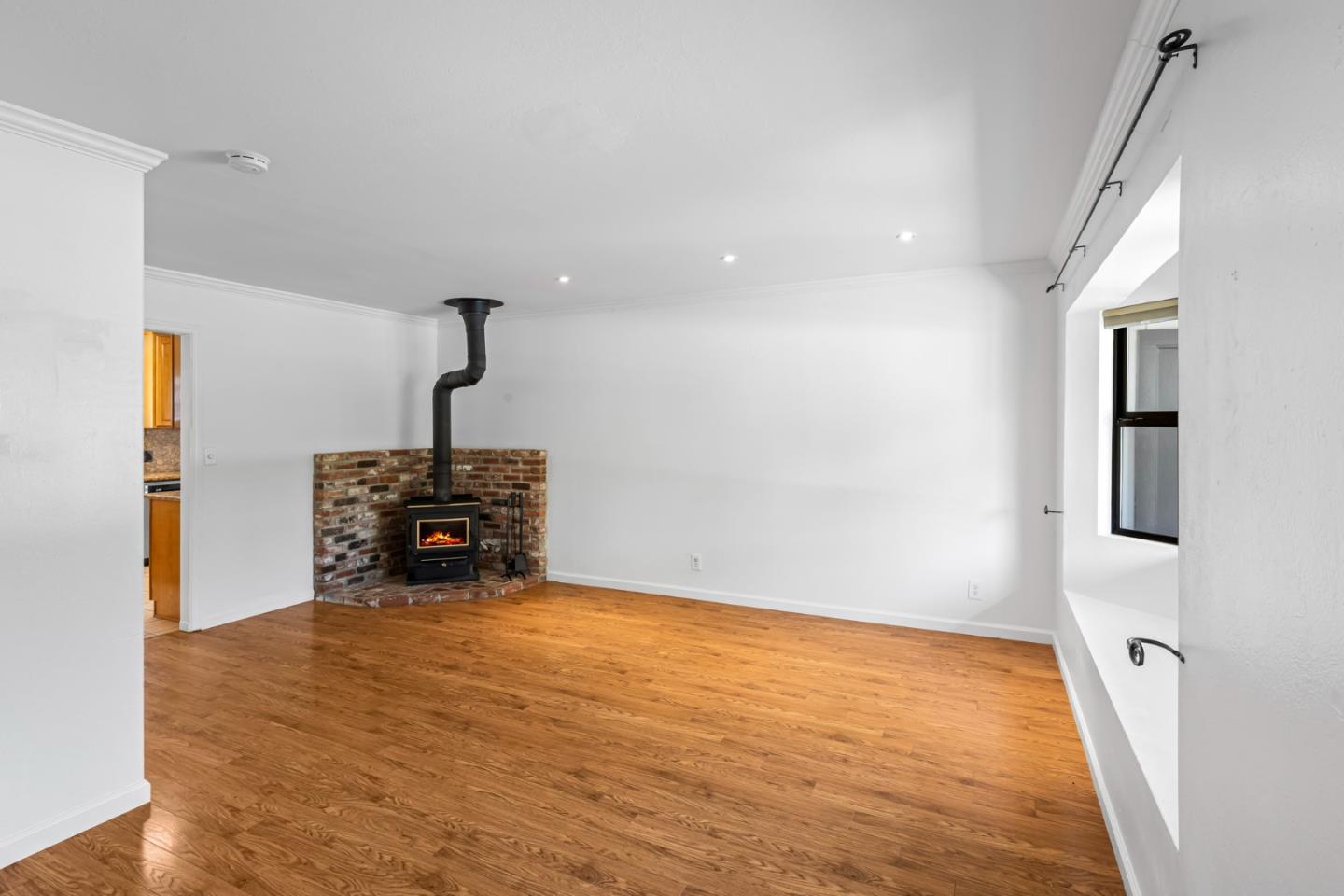 Detail Gallery Image 12 of 25 For 17785 Casa Ln, Morgan Hill,  CA 95037 - 3 Beds | 2 Baths
