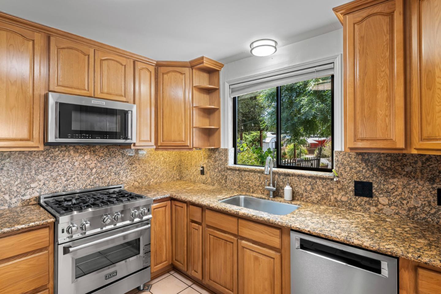 Detail Gallery Image 18 of 25 For 17785 Casa Ln, Morgan Hill,  CA 95037 - 3 Beds | 2 Baths