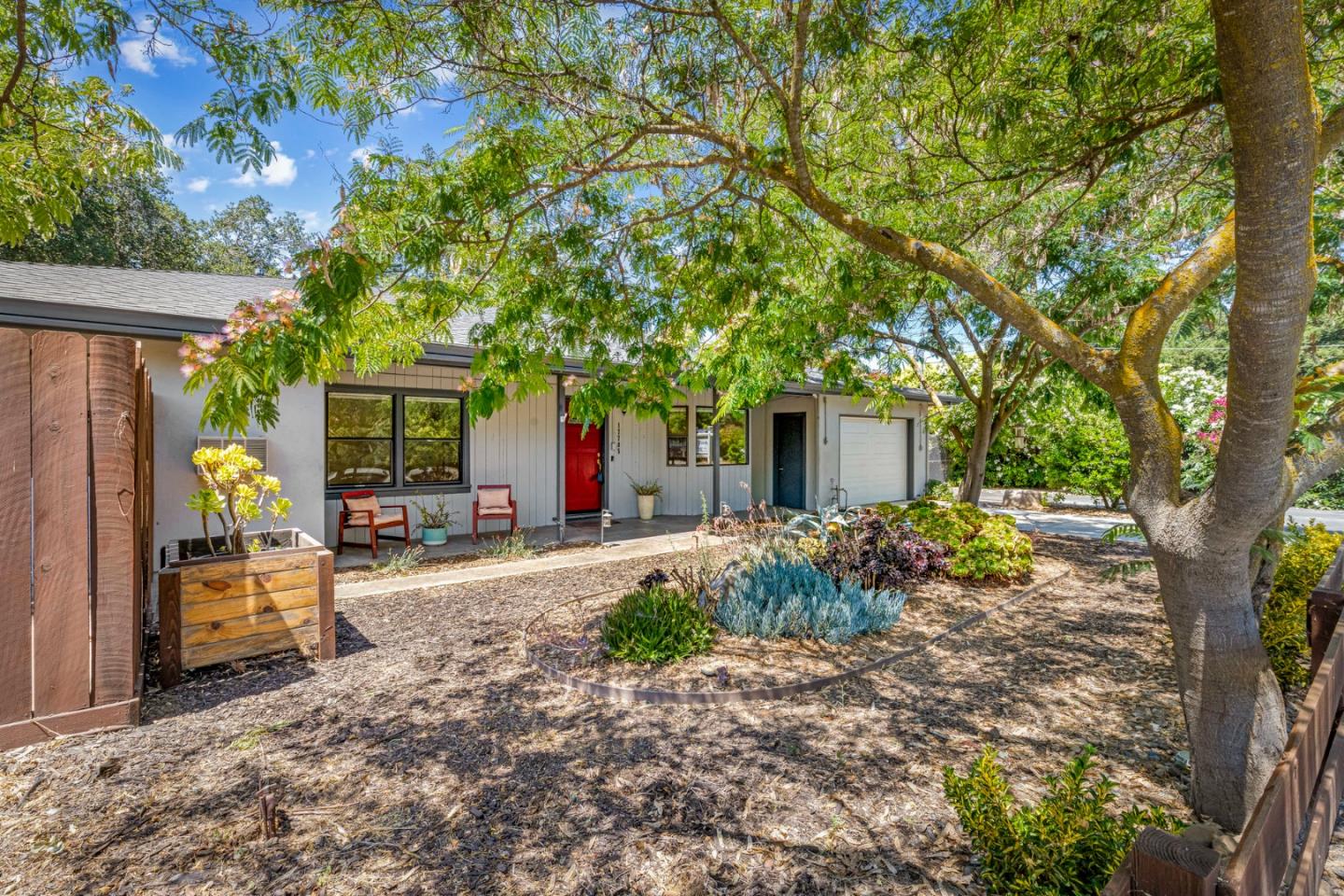Detail Gallery Image 6 of 25 For 17785 Casa Ln, Morgan Hill,  CA 95037 - 3 Beds | 2 Baths