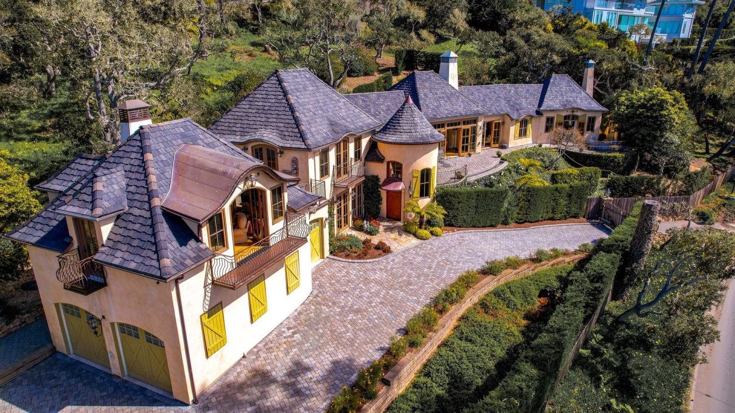 Detail Gallery Image 4 of 49 For 3365 17 Mile Dr, Pebble Beach,  CA 93953 - 5 Beds | 6 Baths