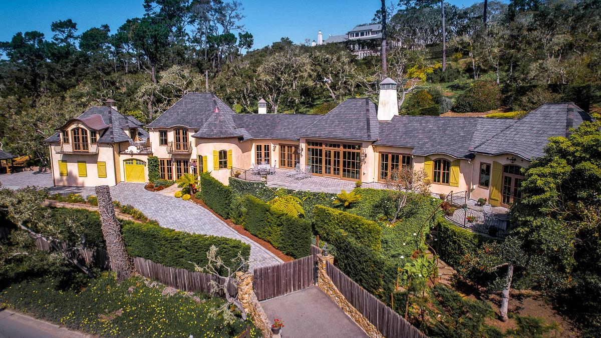 Detail Gallery Image 5 of 49 For 3365 17 Mile Dr, Pebble Beach,  CA 93953 - 5 Beds | 6 Baths