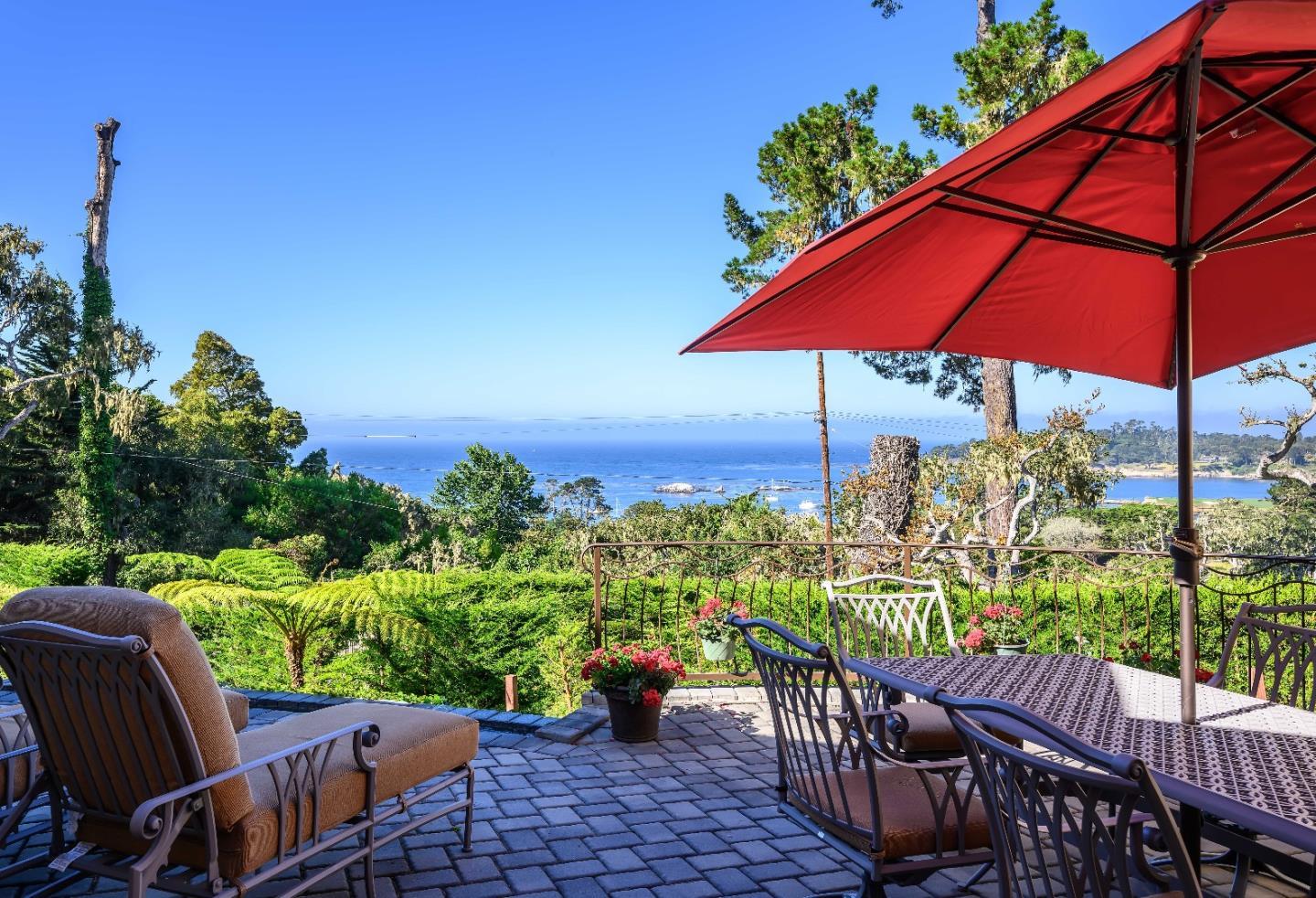 Detail Gallery Image 6 of 49 For 3365 17 Mile Dr, Pebble Beach,  CA 93953 - 5 Beds | 6 Baths