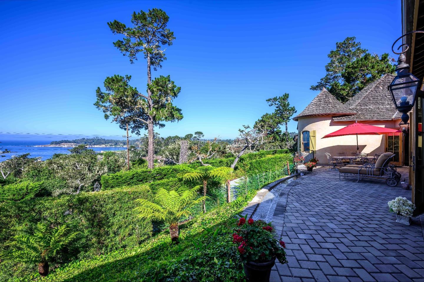 Detail Gallery Image 7 of 49 For 3365 17 Mile Dr, Pebble Beach,  CA 93953 - 5 Beds | 6 Baths