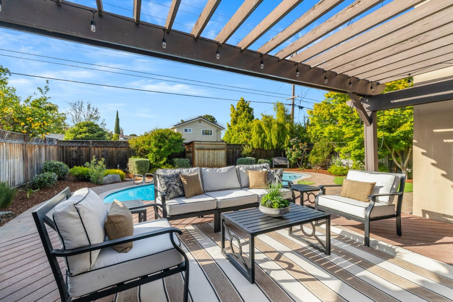 Detail Gallery Image 25 of 32 For 3085 Warburton Ave, Santa Clara,  CA 95051 - 3 Beds | 2/1 Baths