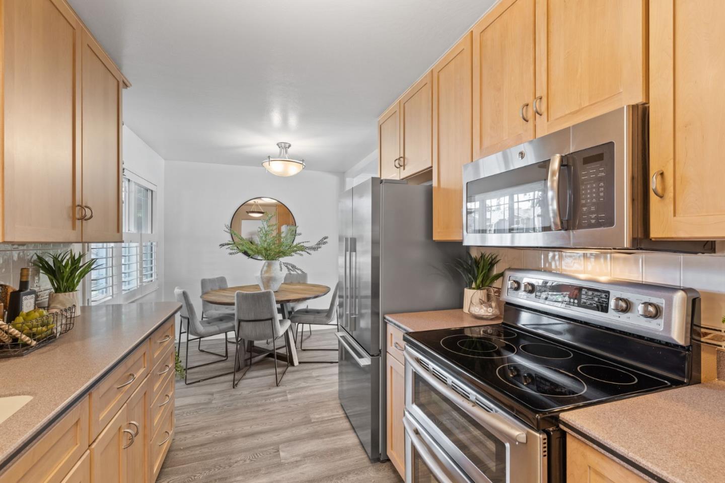 Detail Gallery Image 7 of 32 For 3085 Warburton Ave, Santa Clara,  CA 95051 - 3 Beds | 2/1 Baths