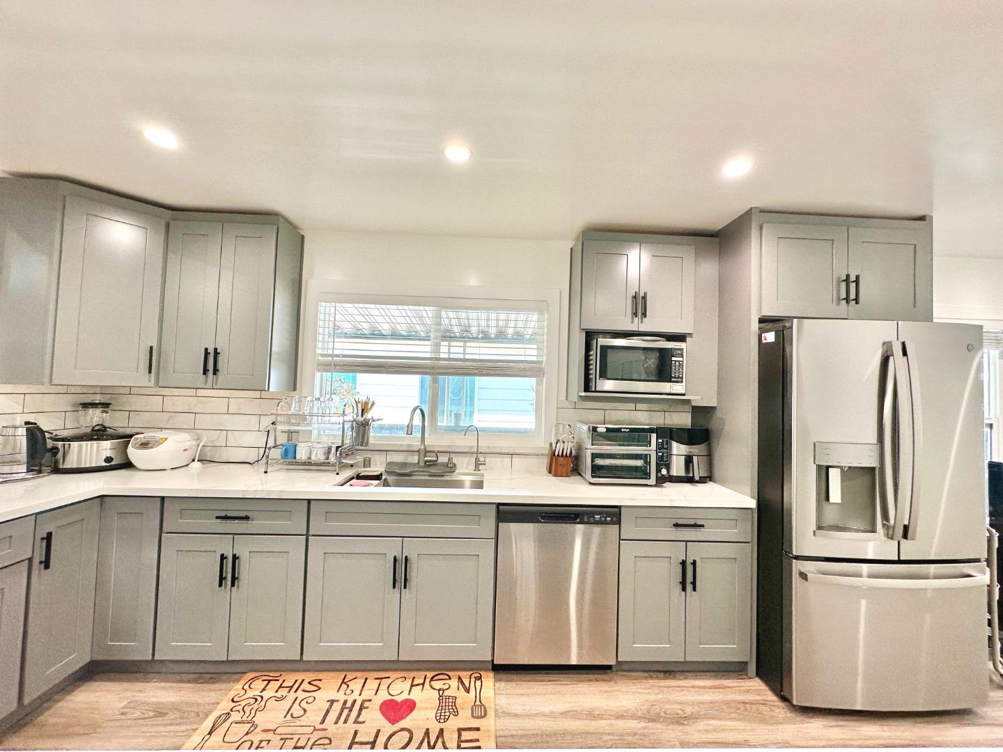 Detail Gallery Image 11 of 36 For 383 Chateau La Salle Dr #383,  San Jose,  CA 95111 - 3 Beds | 2/1 Baths