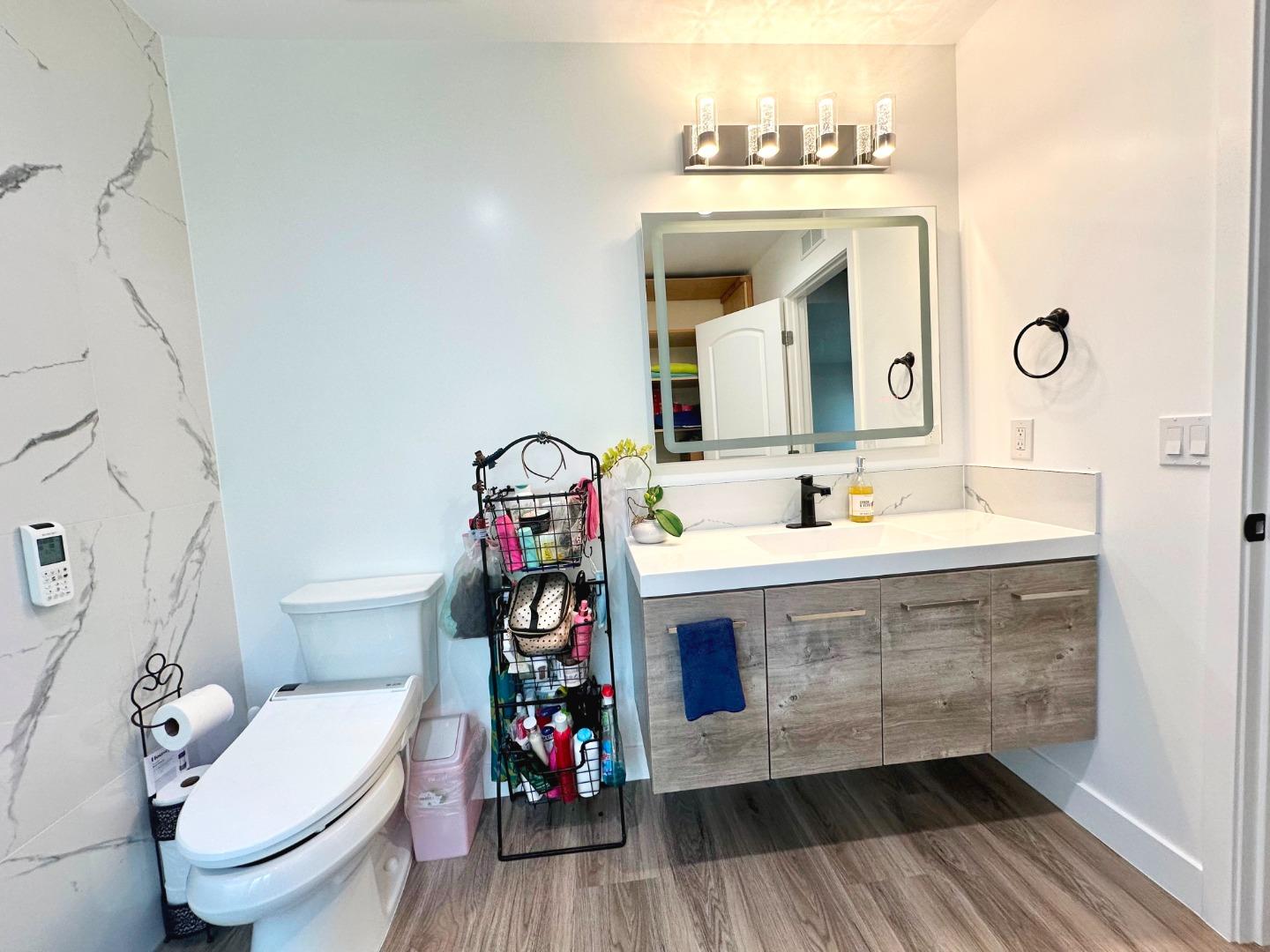 Detail Gallery Image 20 of 36 For 383 Chateau La Salle Dr #383,  San Jose,  CA 95111 - 3 Beds | 2/1 Baths