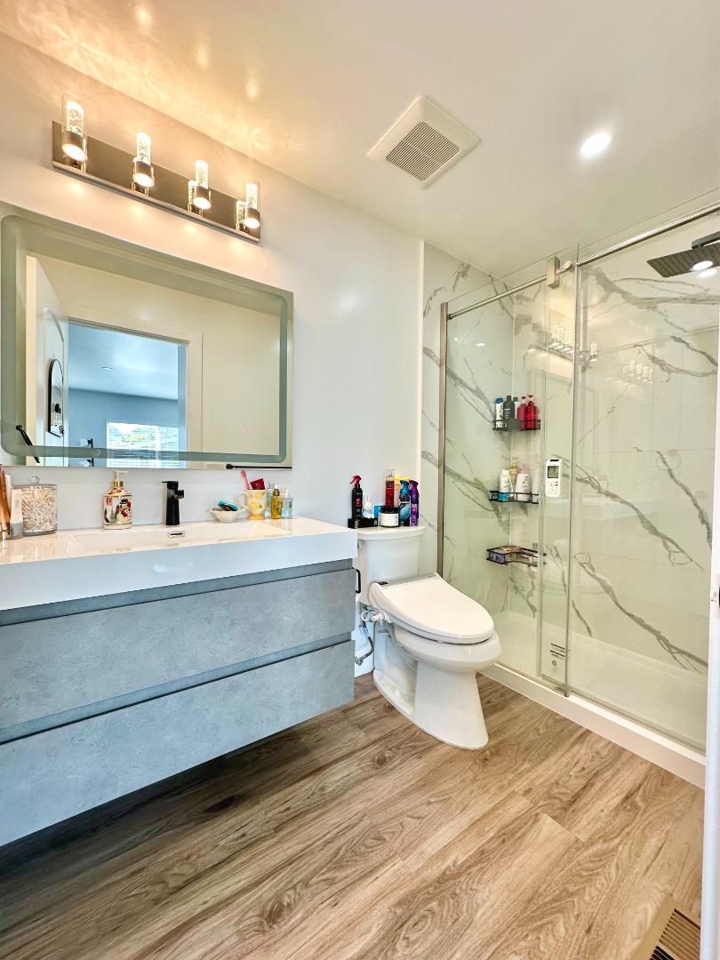 Detail Gallery Image 30 of 36 For 383 Chateau La Salle Dr #383,  San Jose,  CA 95111 - 3 Beds | 2/1 Baths