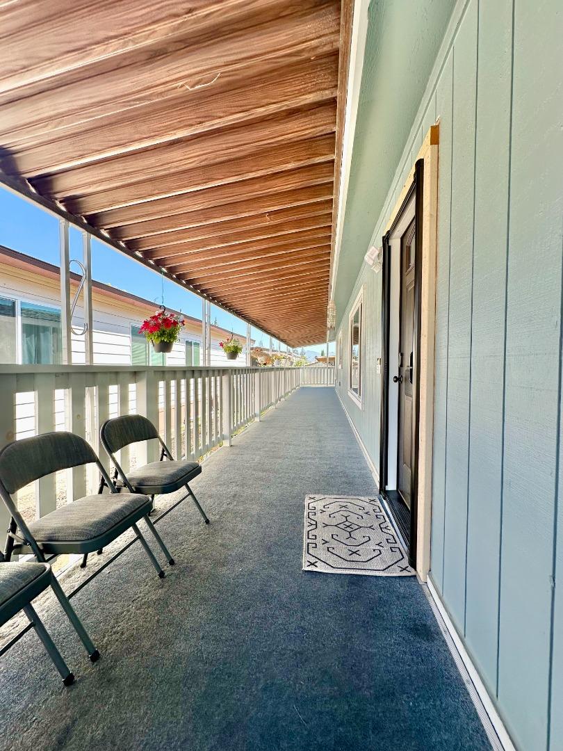 Detail Gallery Image 5 of 36 For 383 Chateau La Salle Dr #383,  San Jose,  CA 95111 - 3 Beds | 2/1 Baths