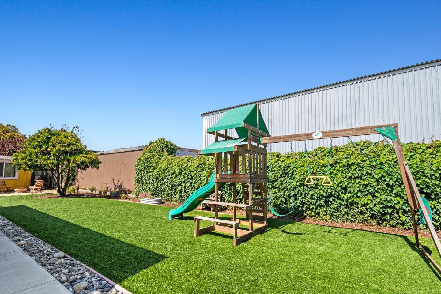 Detail Gallery Image 13 of 16 For 19 Grove St, Salinas,  CA 93901 - 2 Beds | 1 Baths