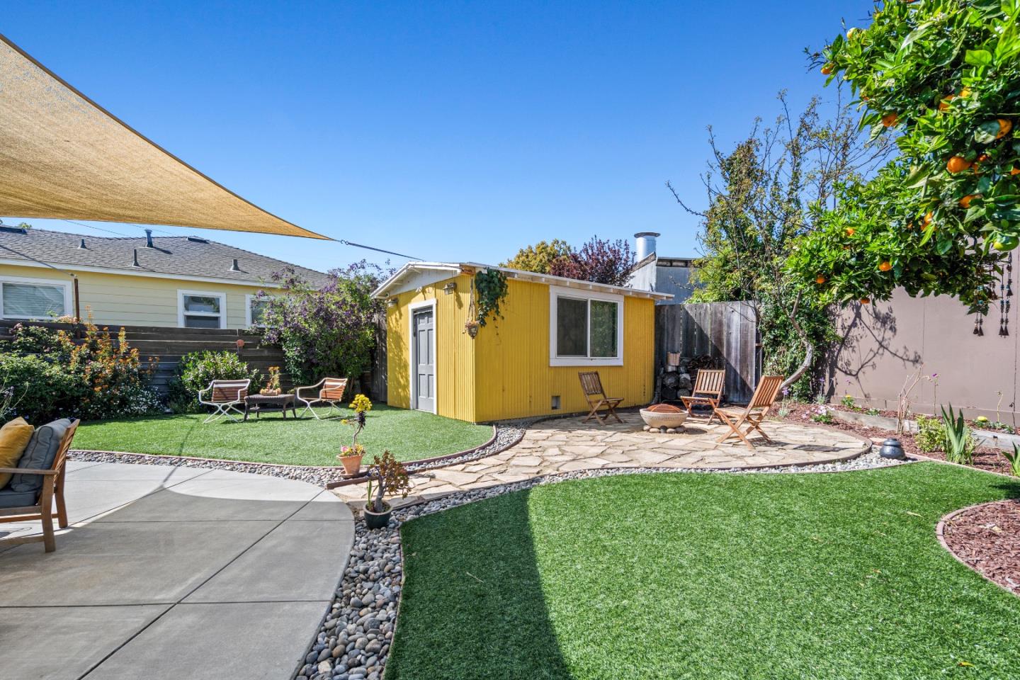 Detail Gallery Image 14 of 16 For 19 Grove St, Salinas,  CA 93901 - 2 Beds | 1 Baths