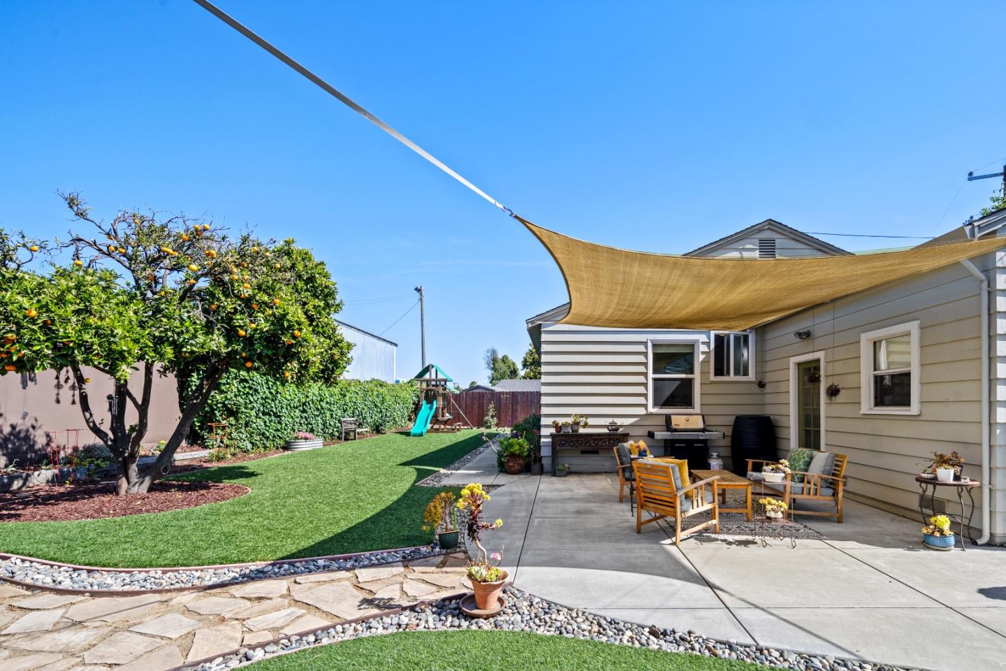 Detail Gallery Image 16 of 16 For 19 Grove St, Salinas,  CA 93901 - 2 Beds | 1 Baths