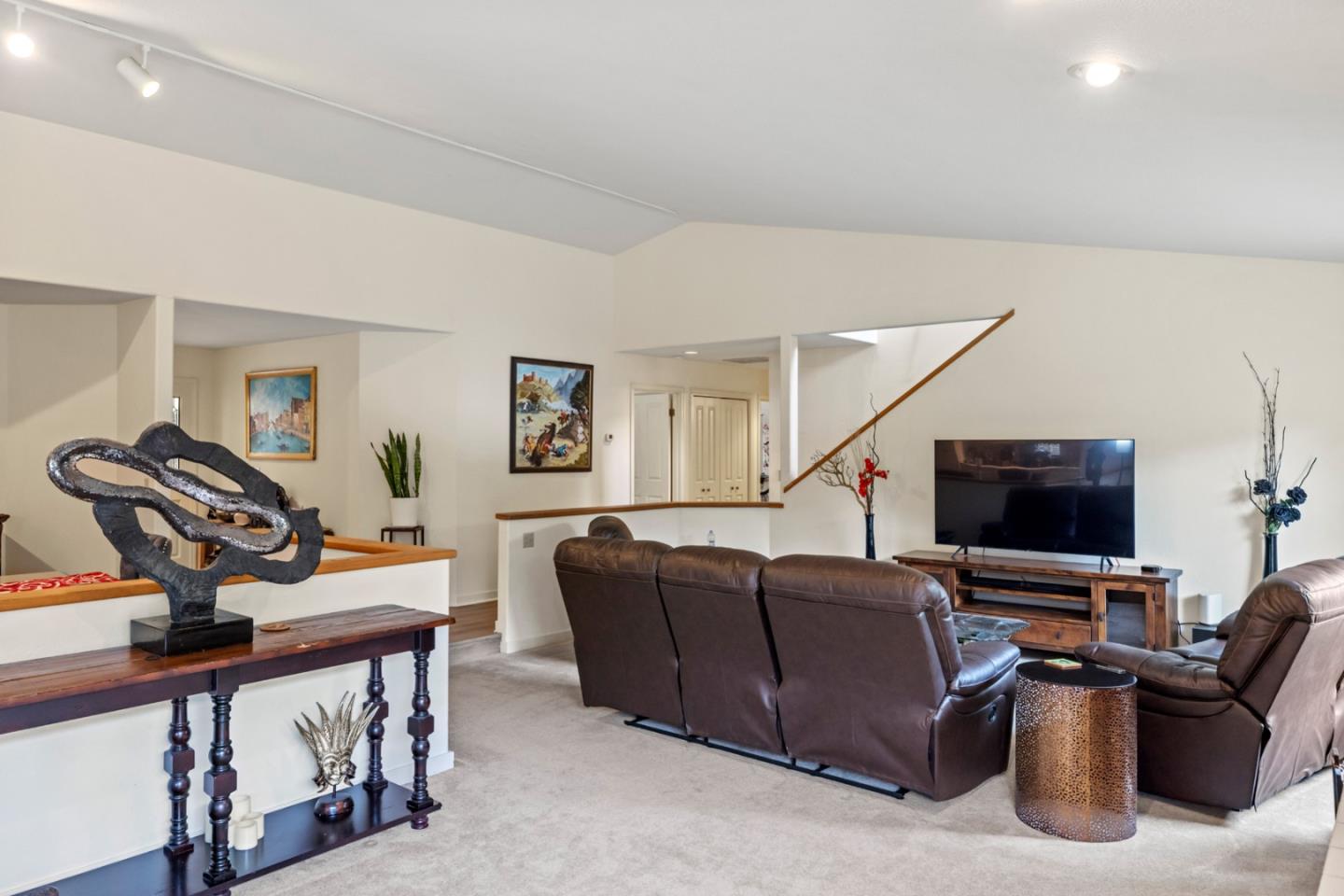 Detail Gallery Image 3 of 25 For 23 Cramden Dr, Monterey,  CA 93940 - 4 Beds | 3/1 Baths