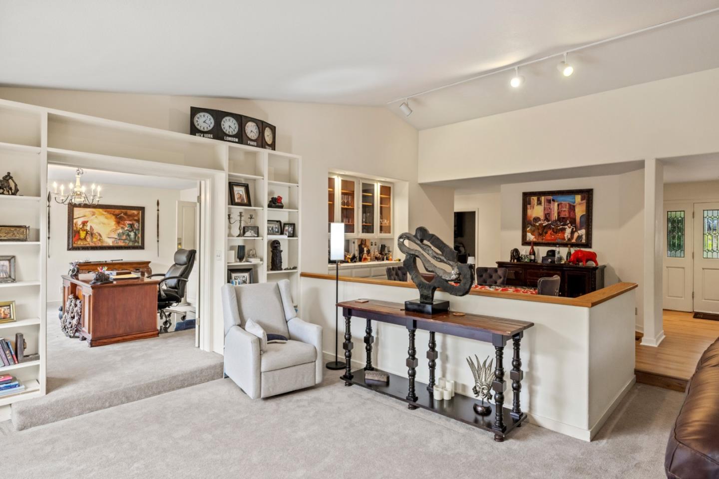 Detail Gallery Image 4 of 25 For 23 Cramden Dr, Monterey,  CA 93940 - 4 Beds | 3/1 Baths