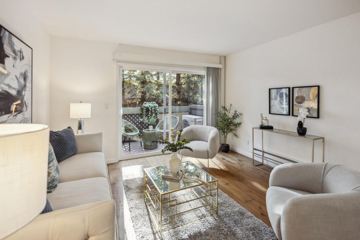 Detail Gallery Image 1 of 41 For 1145 Yarwood Ct, San Jose,  CA 95128 - 1 Beds | 1 Baths